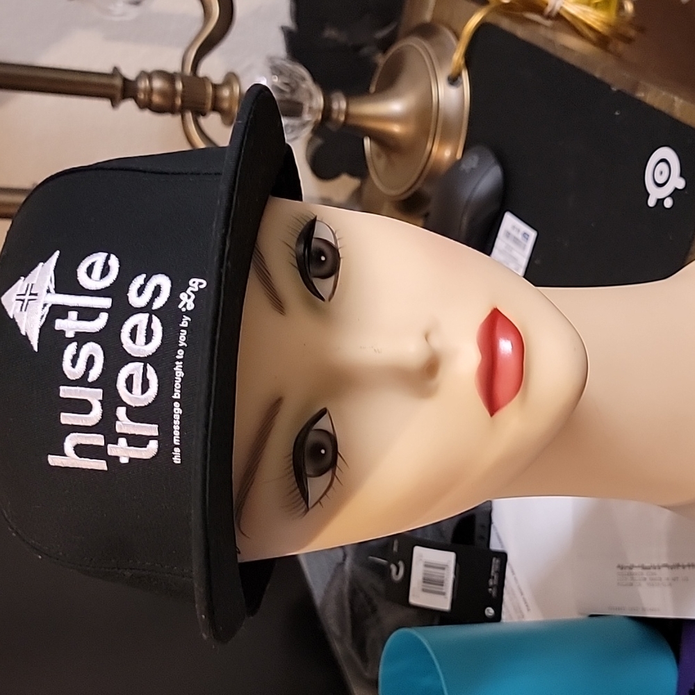 "LRG" snapback